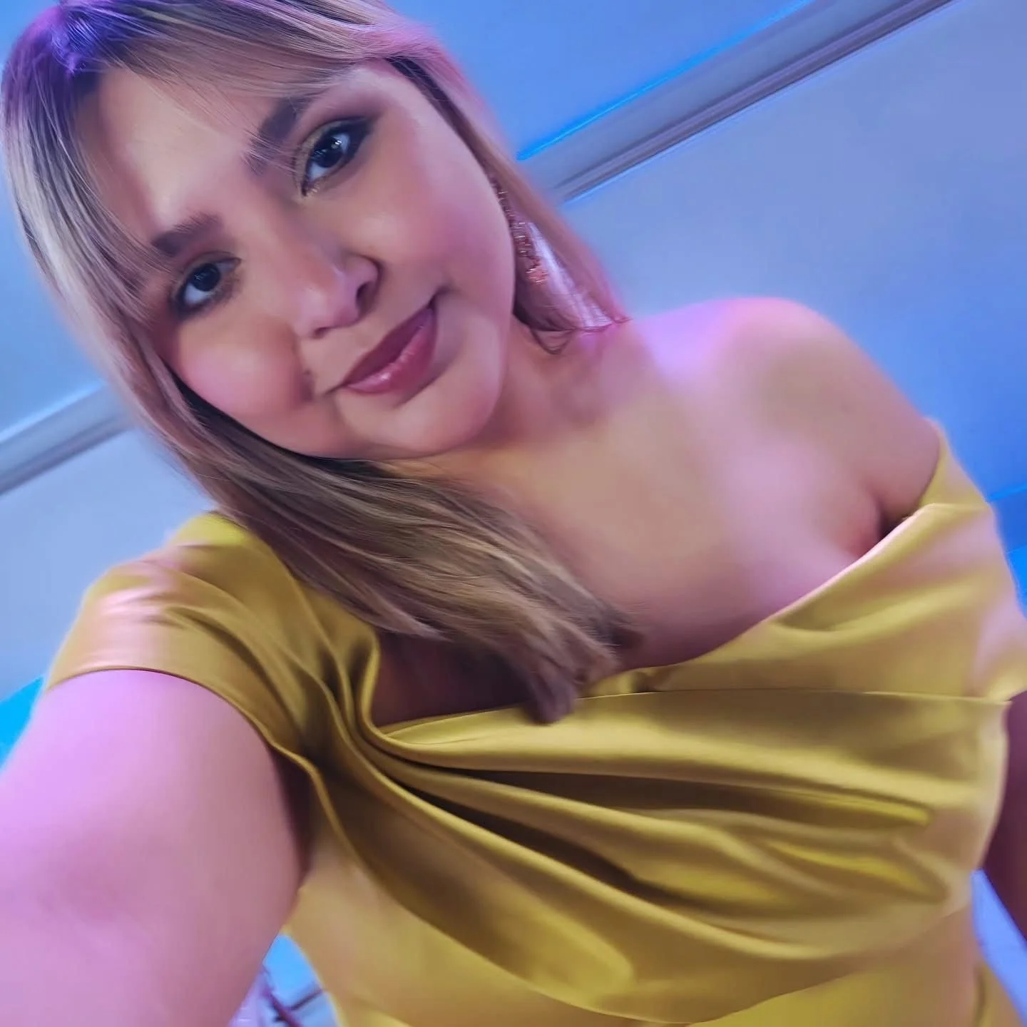 South Texas Slut Wife Ana image 8