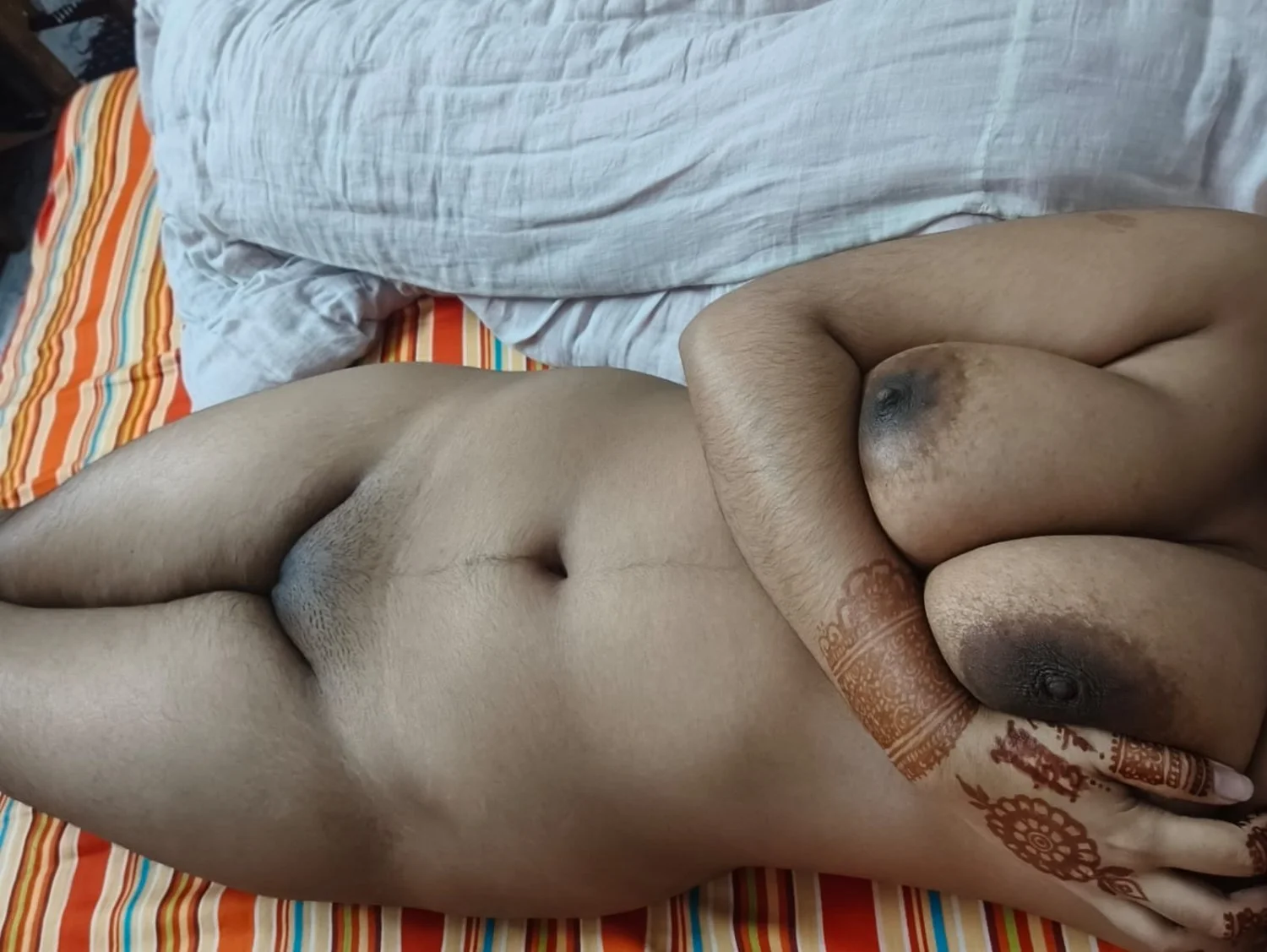 Natural Indian-Pakistani image 12