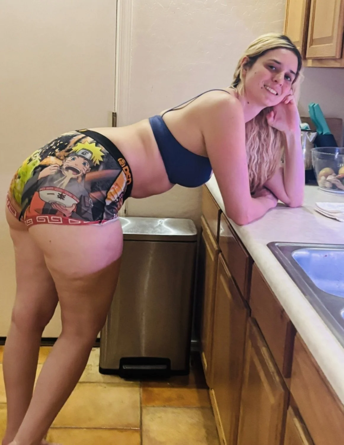 Pawg giantess image 39