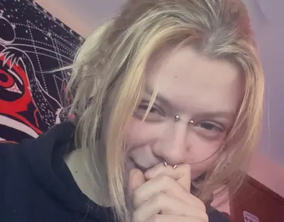 Novinha gostosa do discord mostrando a grande gostosa que é delicia rosinha cover image