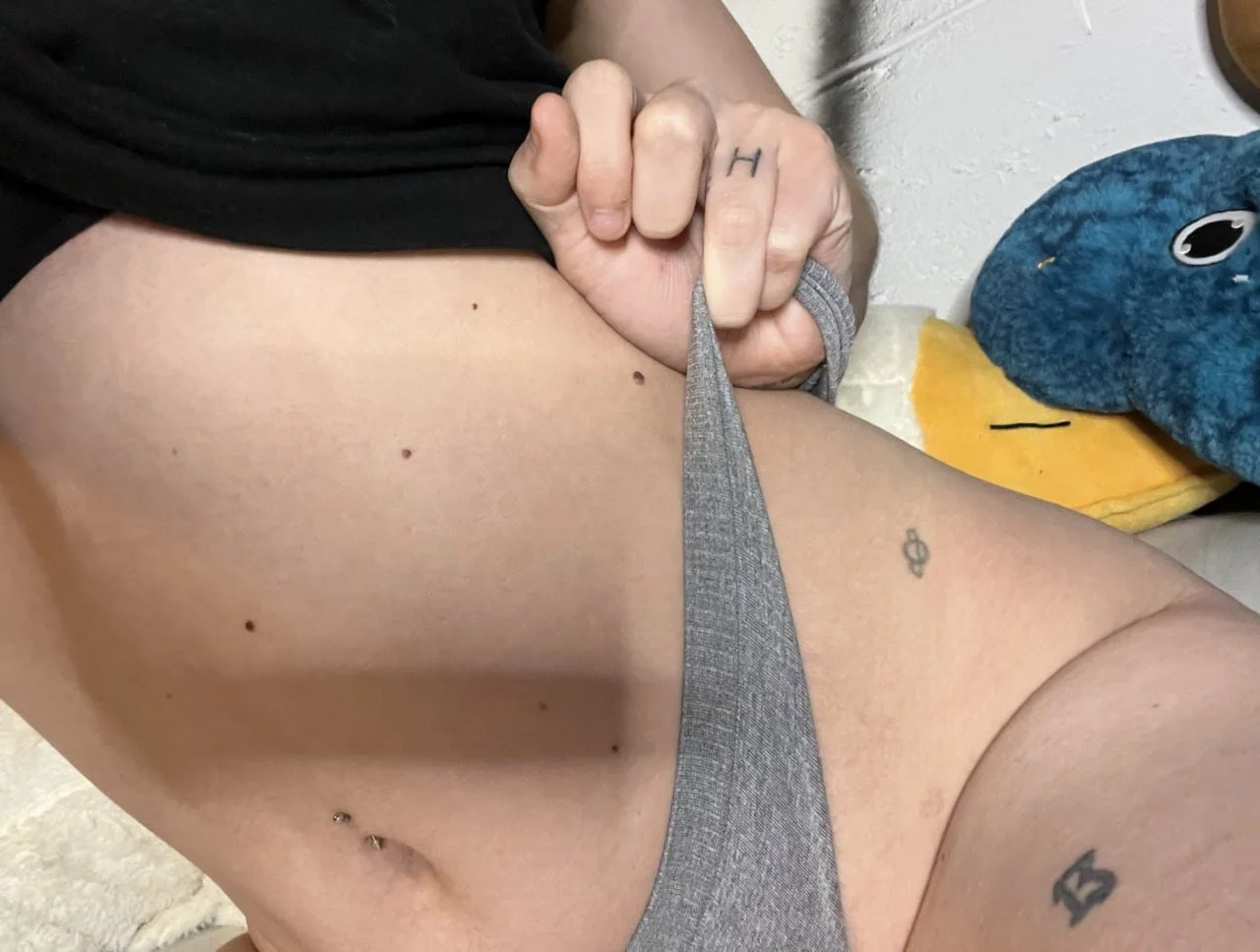 Novinha gostosa do discord mostrando a grande gostosa que é delicia rosinha image 9
