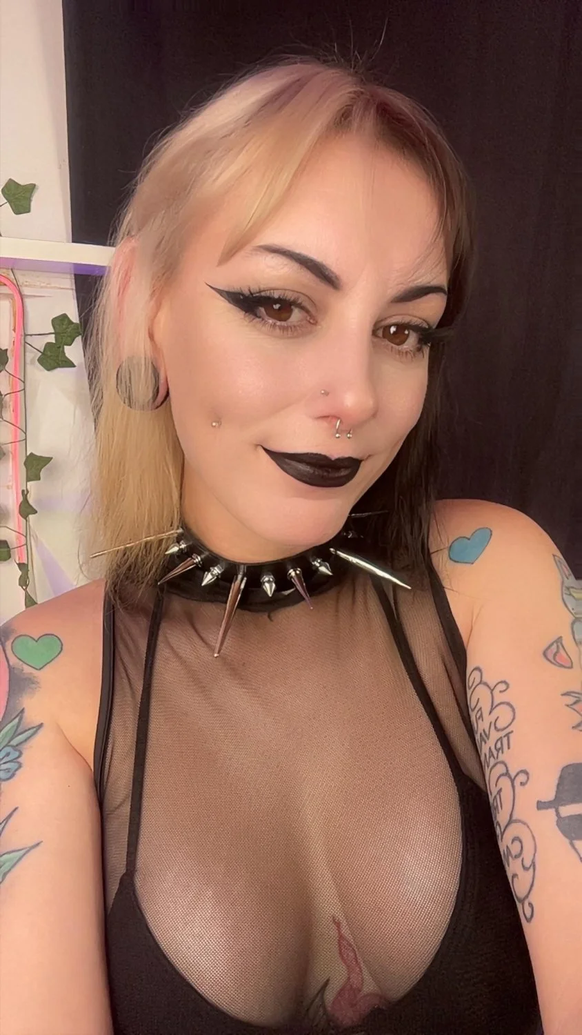wickedkim big ass gothic latina image 4