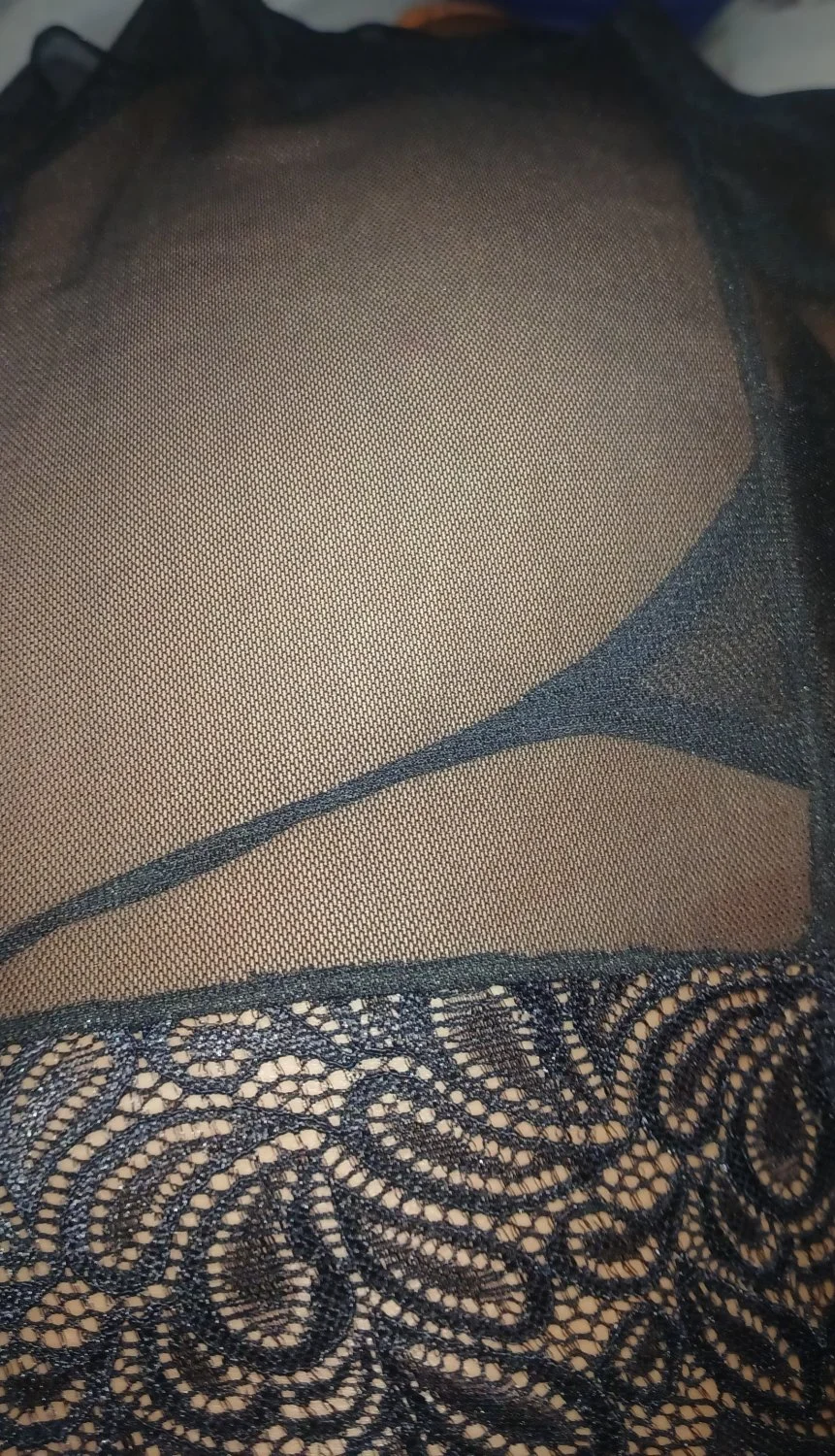 Casada mostrando como gosta de um pau grande deslizando na xoxota do corninho... comenta image 4
