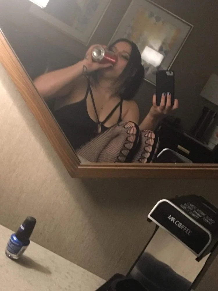 Mika F. Dumb slut who can barely read from Tennessee image 7