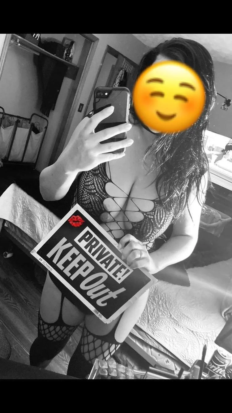 Mika F. Dumb slut who can barely read from Tennessee image 8