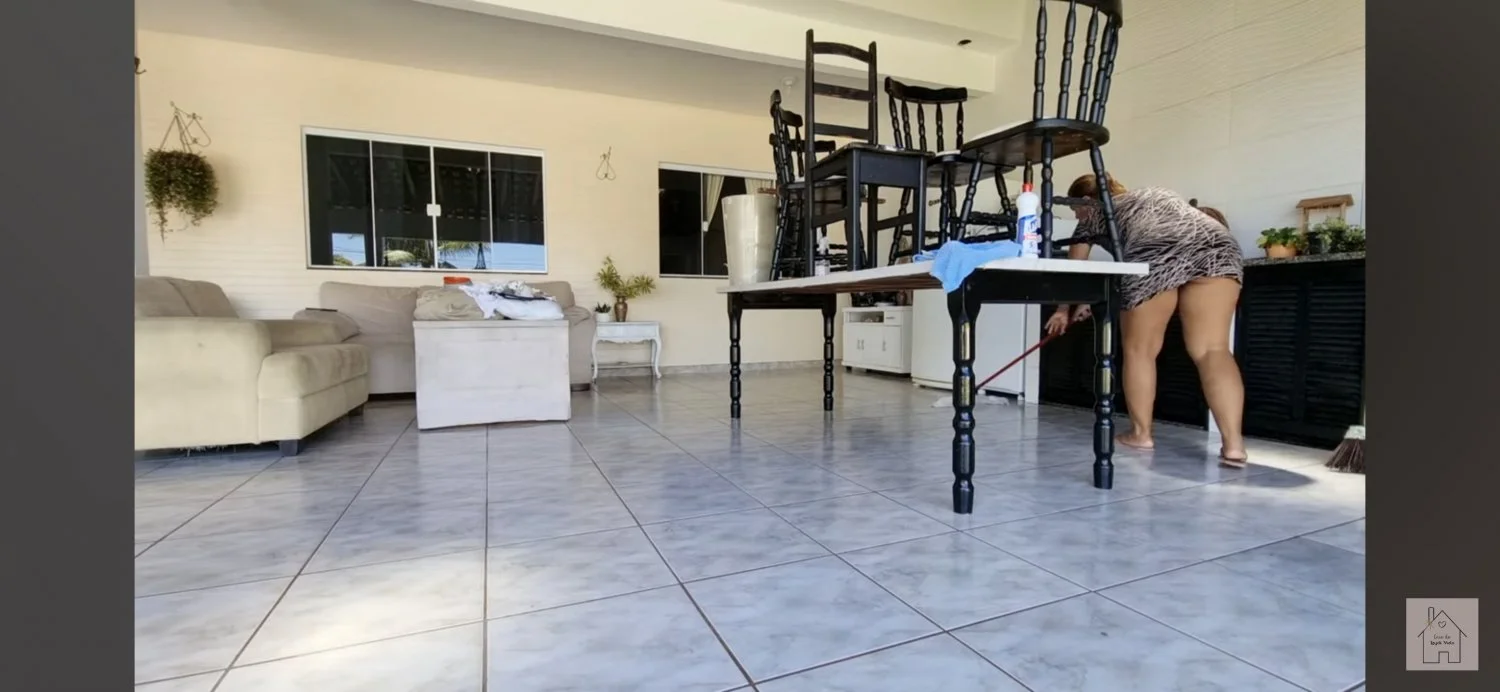 Dona de Casa rabuda Leidy youtube image 4