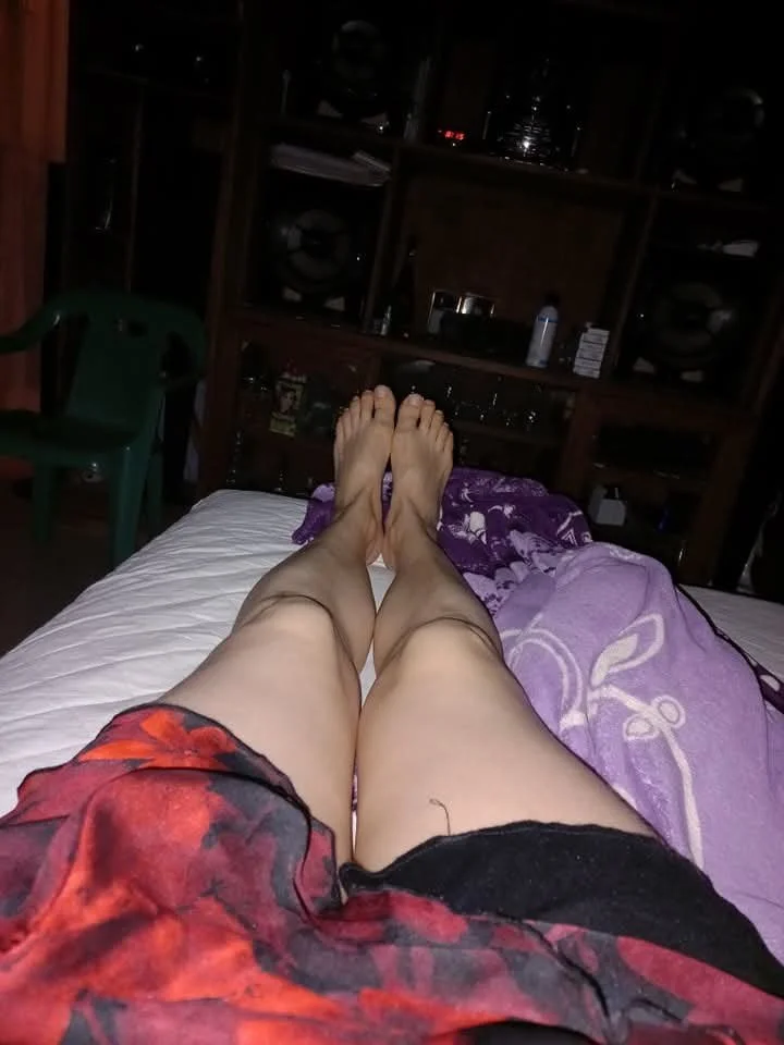 Hermosos pies de madura mexicana image 4