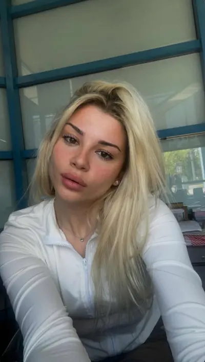 Shameless blonde teen slut Lara leaked naked cover image