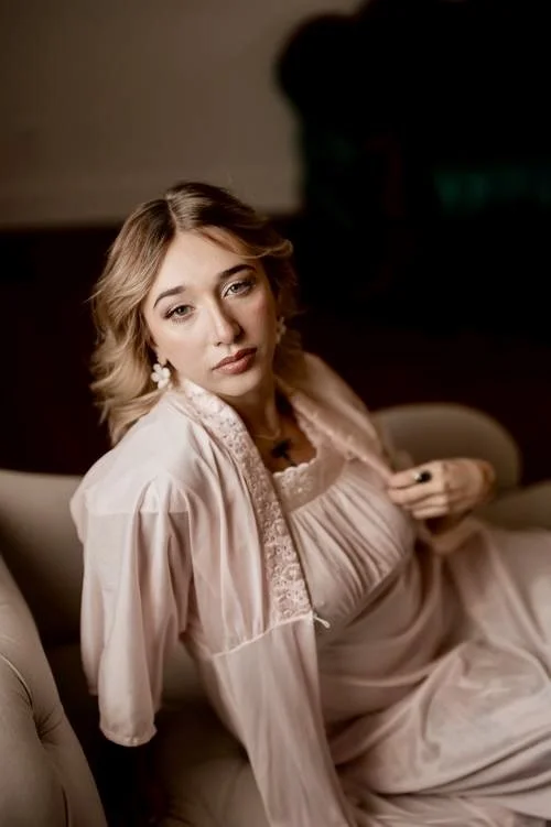 Something is different in the UTAH water boudoir image 10