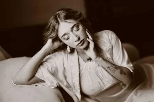 Something is different in the UTAH water boudoir image 13