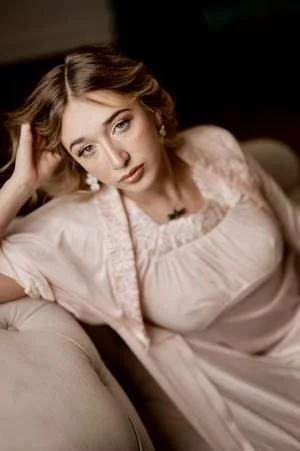 Something is different in the UTAH water boudoir image 19