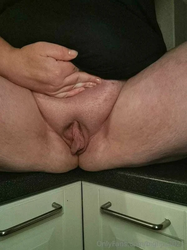 Big Pussy Lips MILF - 2892ac-01974bbc-5945-7ca0-8329-7683ffff0844 image 24