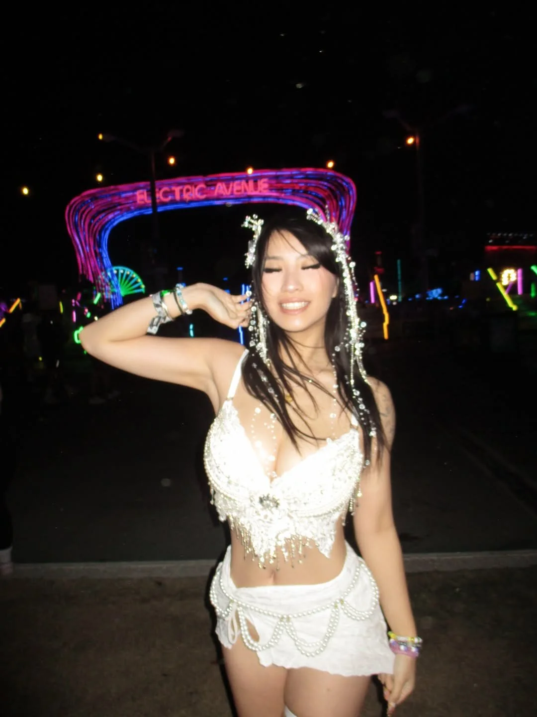 Hottest Asian ABG Raver image 6