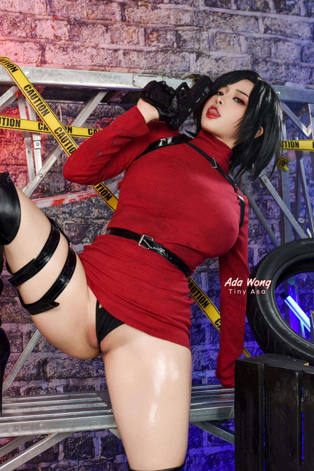 Tiny Asa cosplay Ada Wong - Resident Evil image 15