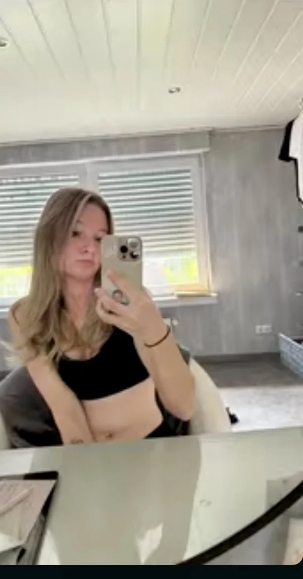 Random Girls image 1