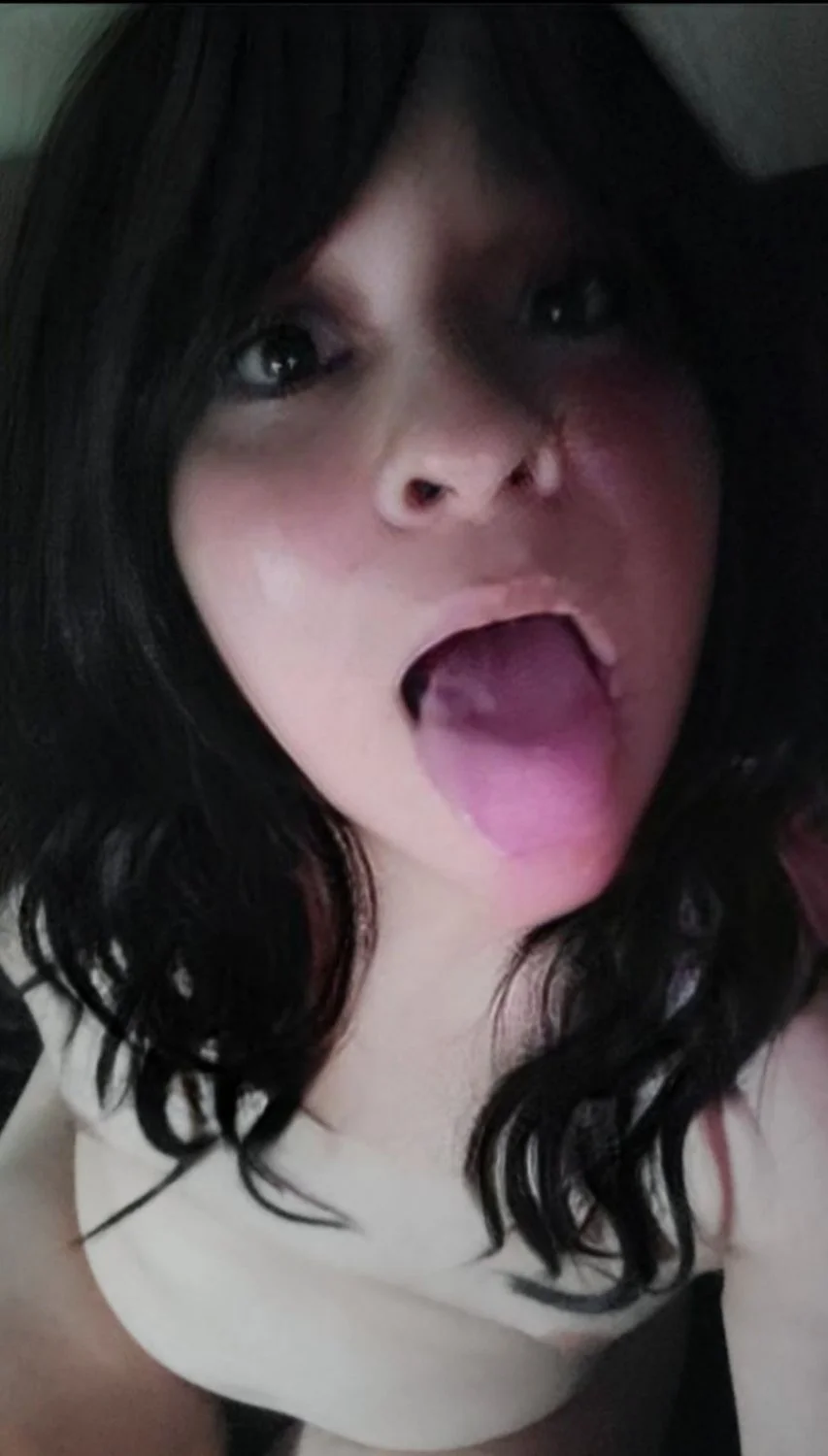 Nut all over her stupid face main image