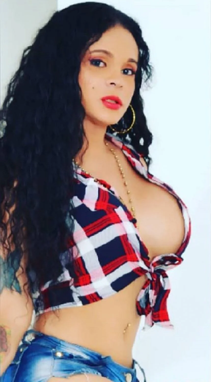 TRANS SEXY MADELYNA BACKER image 36