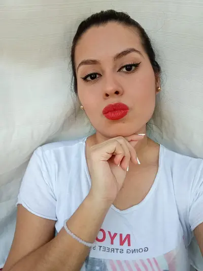 Tan inocente y tan puta🔥 cover image