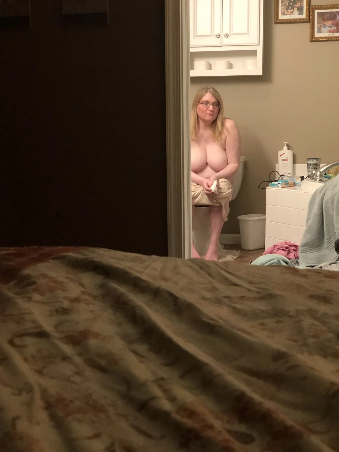 PA Slut Janna Foglia - Share and Repost image 10
