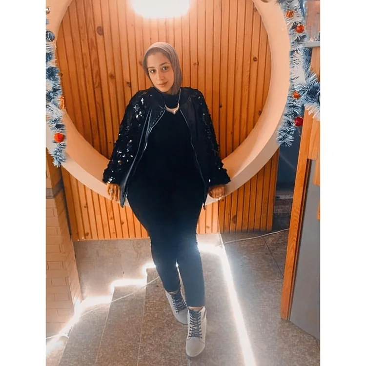 Arab Hijabi image 5