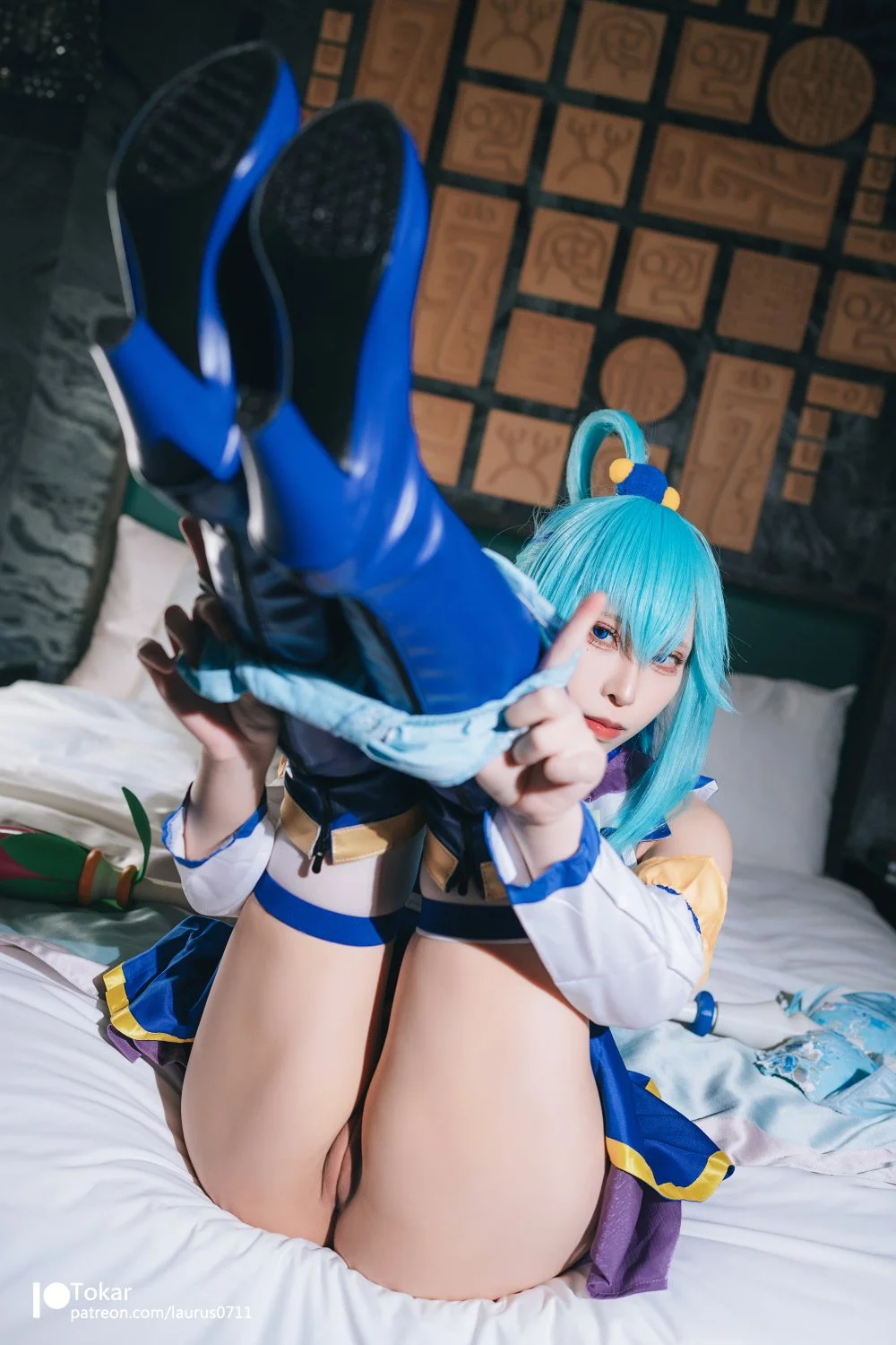 Tokar (laurus0711) cosplay Aqua - Konosuba image 11