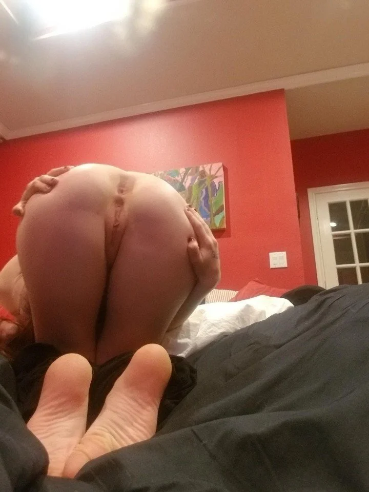 Innocent white girl showing off her butthole and soles image 3