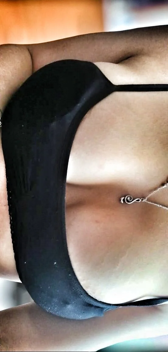 Que les parece la puta tetona novia de un seguidor image 30