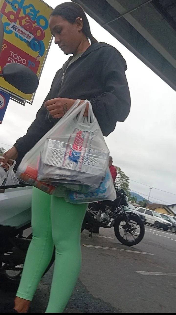 Flagra puta de academia no estacionamento image 6