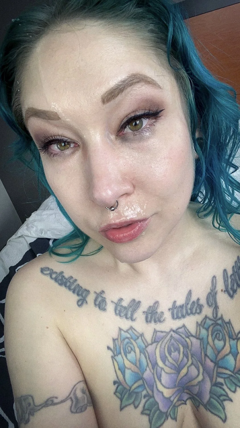 Sexy thick goth image 6