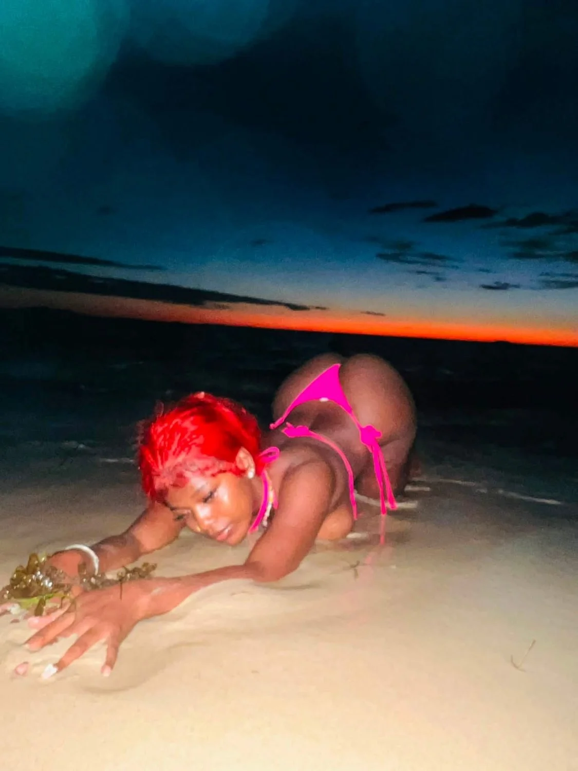 👅👅 image 1
