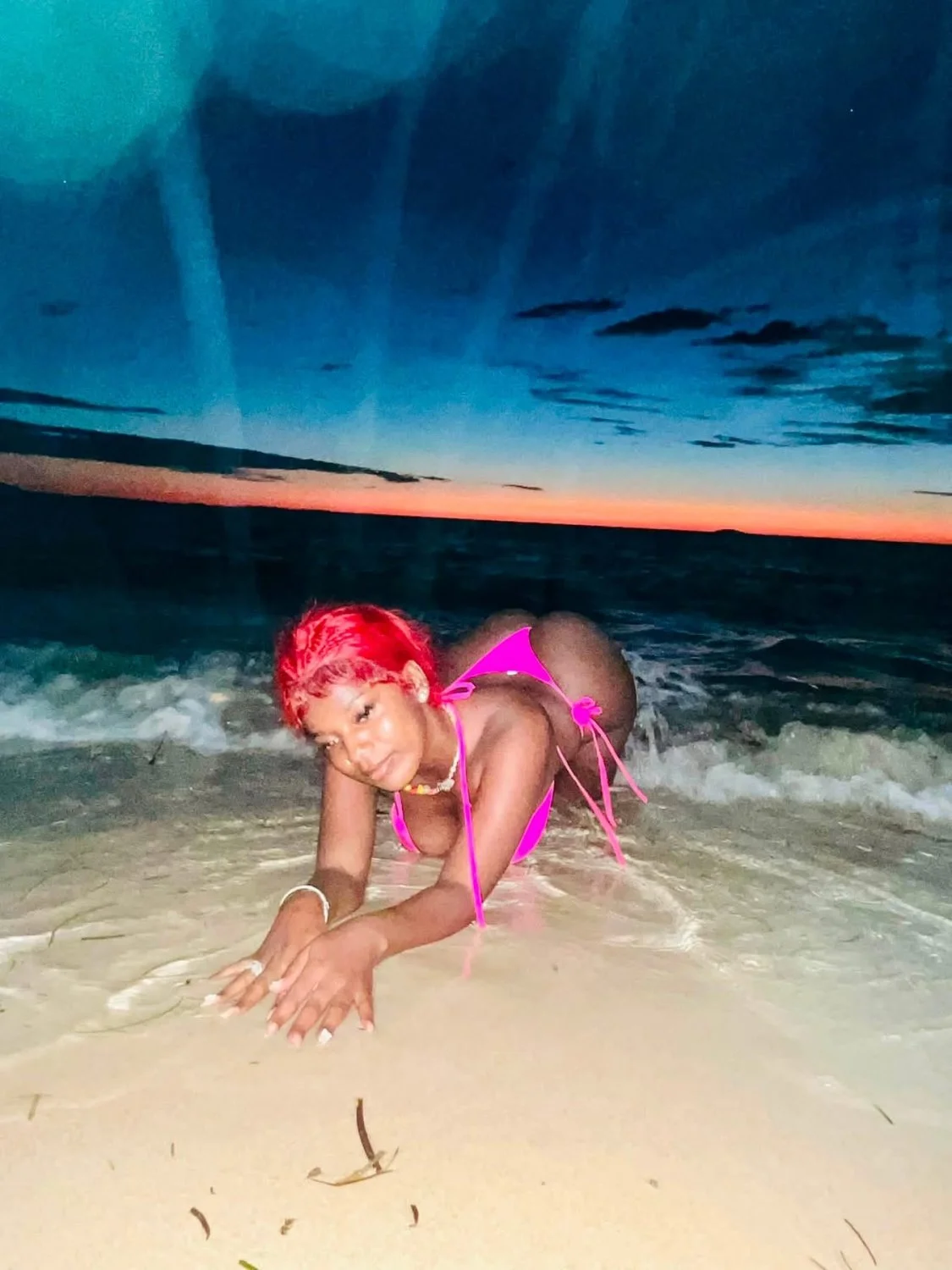 👅👅 image 2