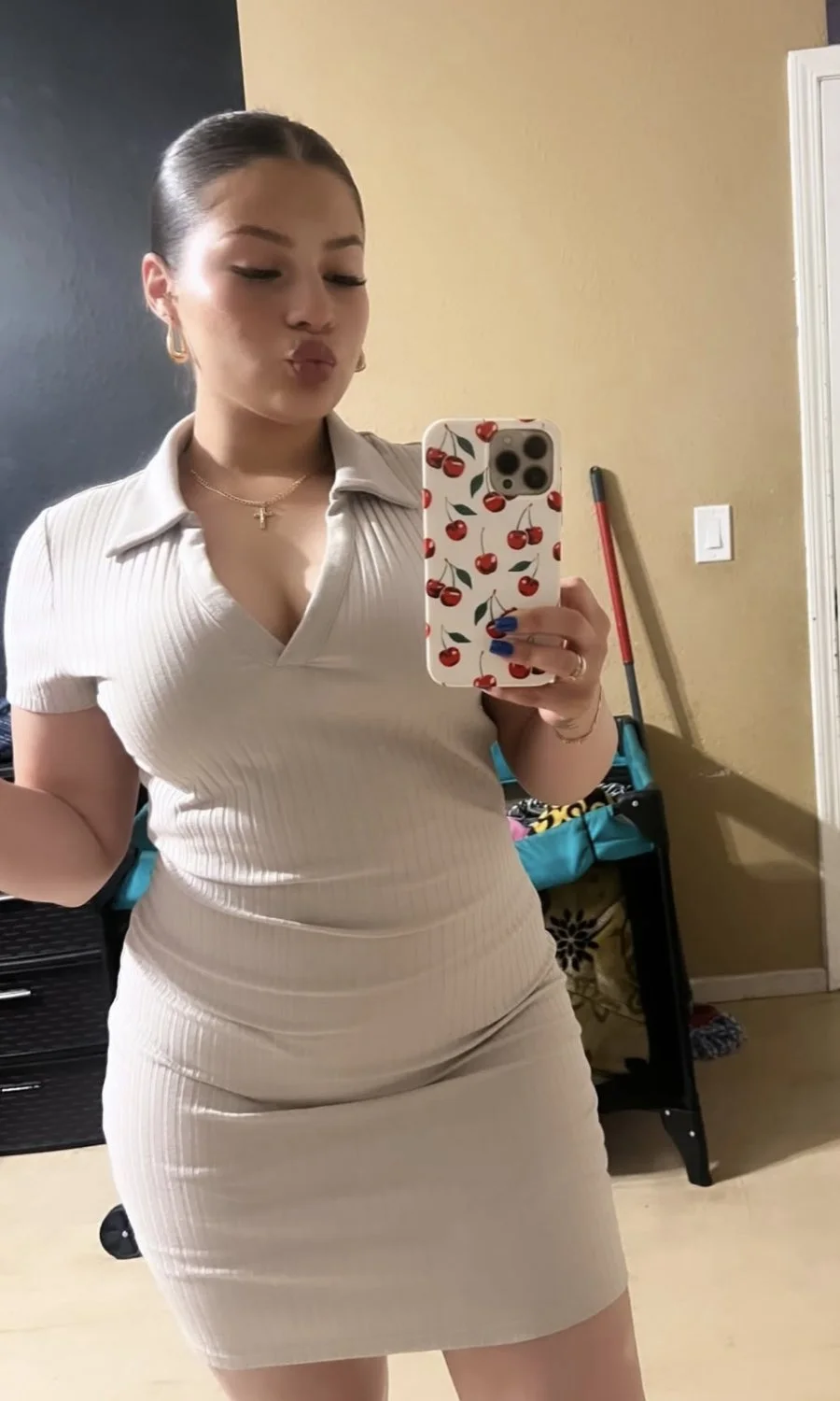 Latina baddie would y’all creampie? image 6