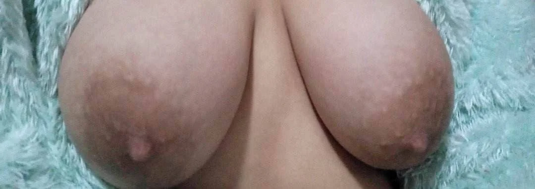 Que les parece esta puta zorra tetona image 11