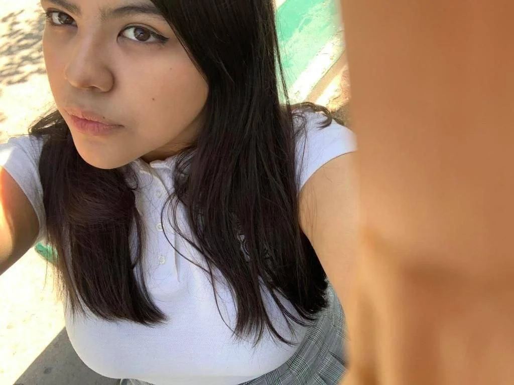 Que les parece esta puta zorra tetona image 30