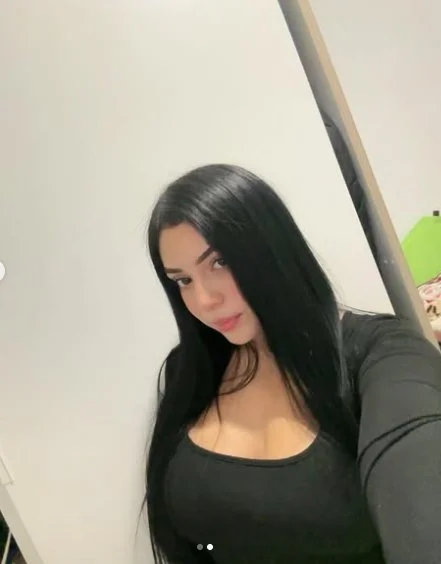 Baddie tetona española-latina, que tetas tiene la hija de mil puta image 18