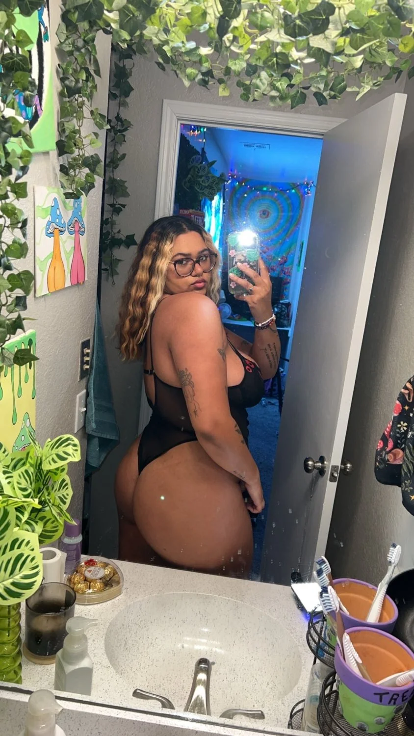 Thick Sexy Latina Thot image 18