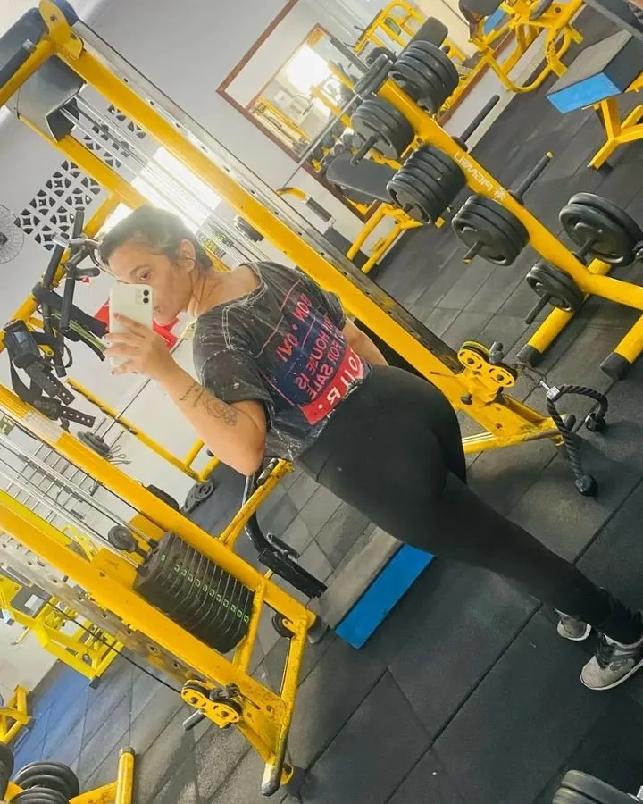Safada adora se exibir nas redes image 17