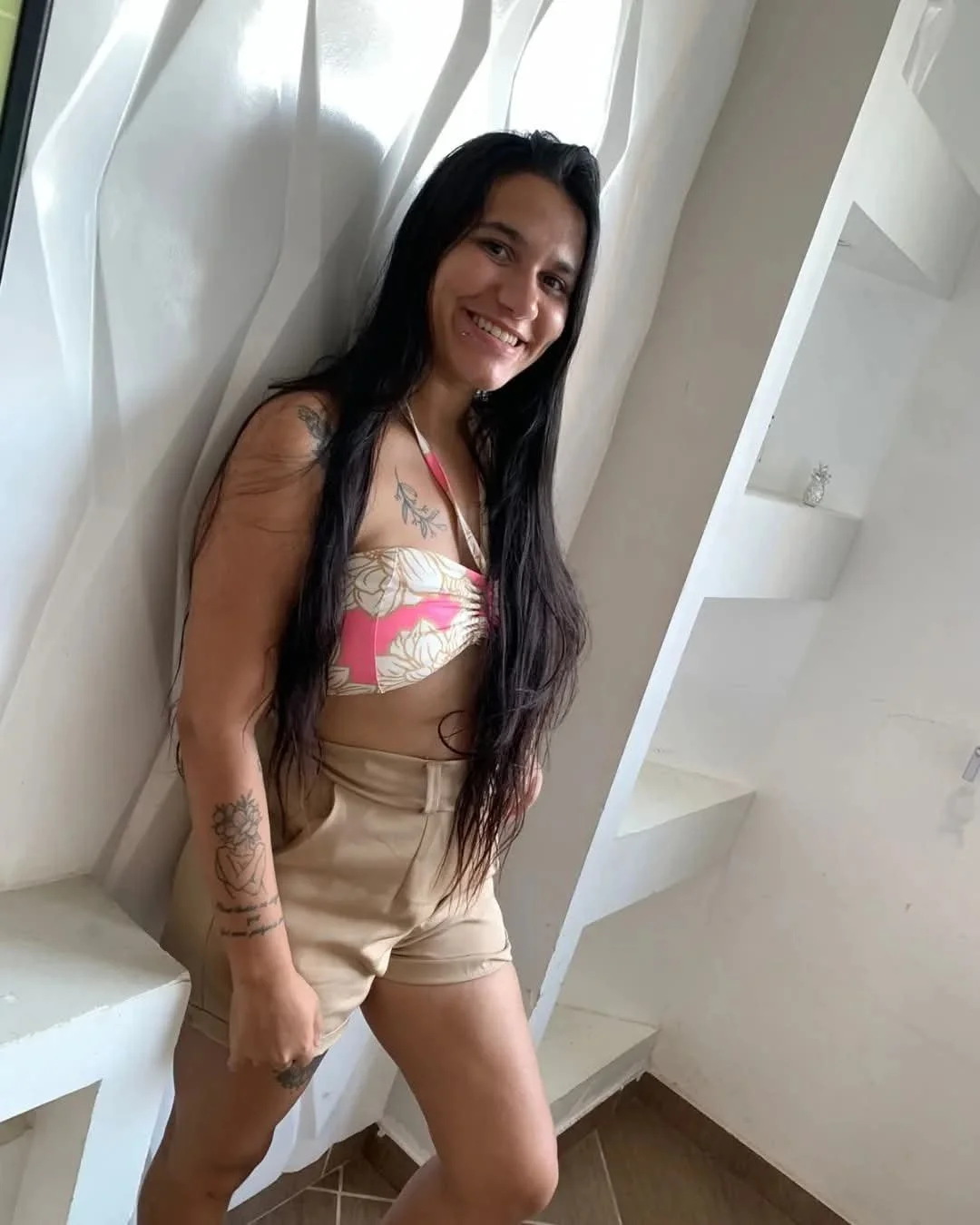 Safada adora se exibir nas redes image 27