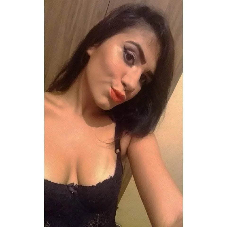 Safada adora se exibir nas redes image 31