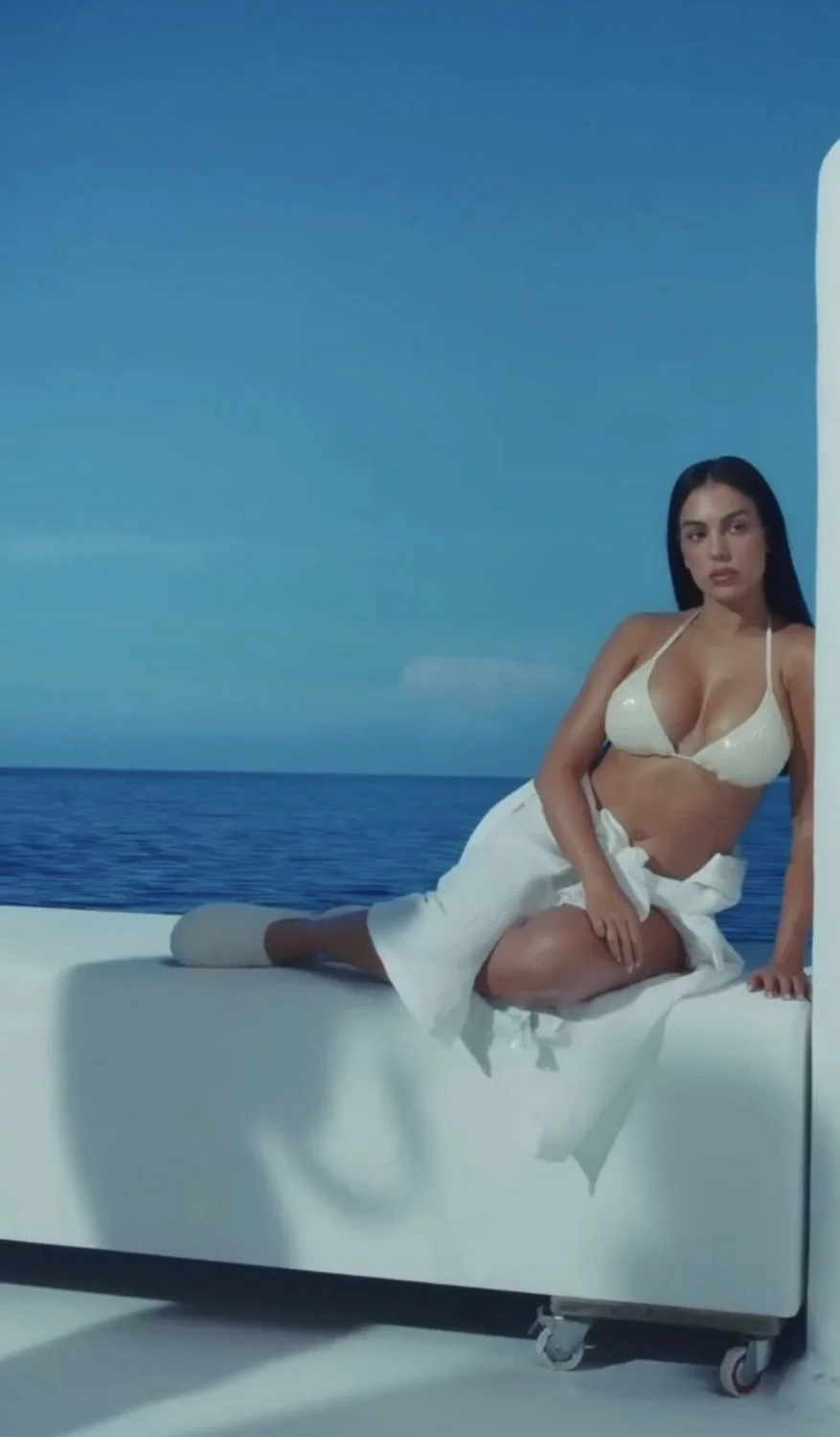 GEORGINA RODRIGUEZ BIKINI image 27