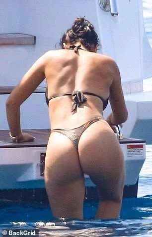 GEORGINA RODRIGUEZ BIKINI image 32