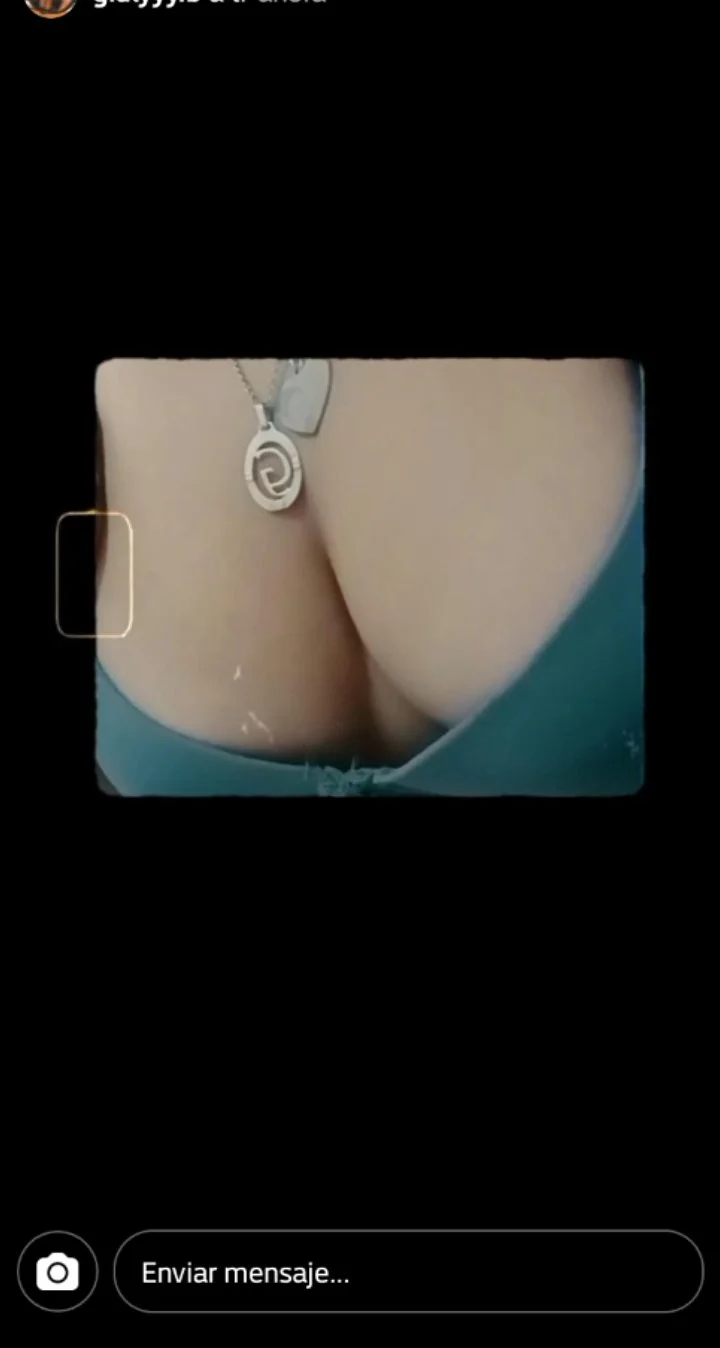 egresada argentina gordita trolita putita neuquen filtrada por ex mj amigos image 4