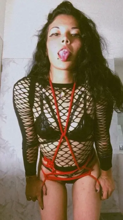 Chilena sumisa Camy sin pre cover image
