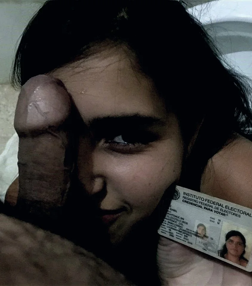 Mi mejor amiga casada es puta y urinal humano image 13