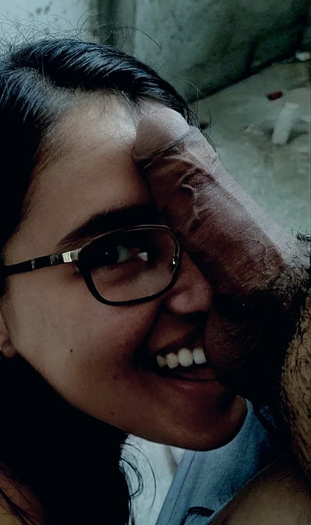 Mi mejor amiga casada es puta y urinal humano image 2
