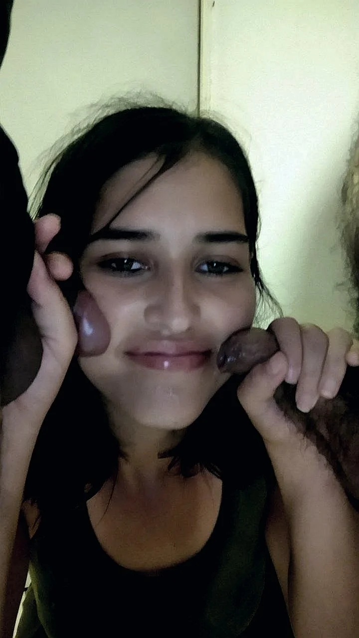 Mi mejor amiga casada es puta y urinal humano image 28
