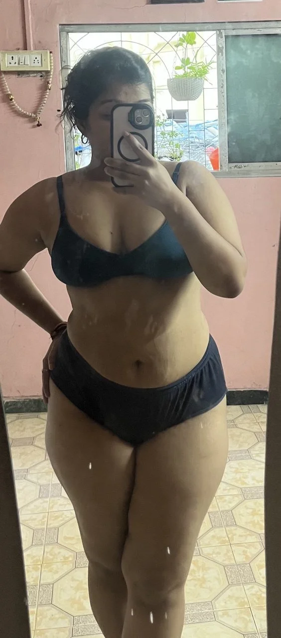 Cheating Indian Girl image 8