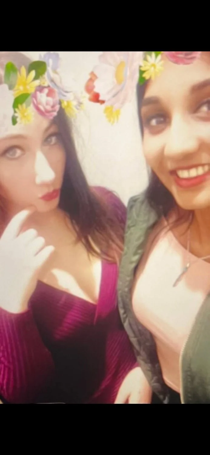 18yo bi sluts: Tesha & Emily image 16