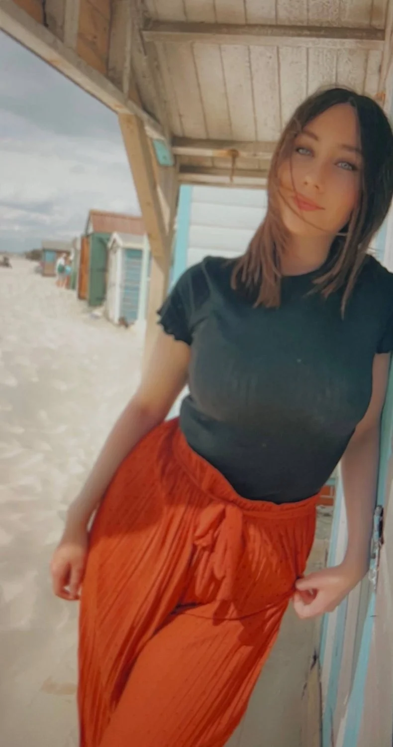 18yo bi sluts: Tesha & Emily image 18