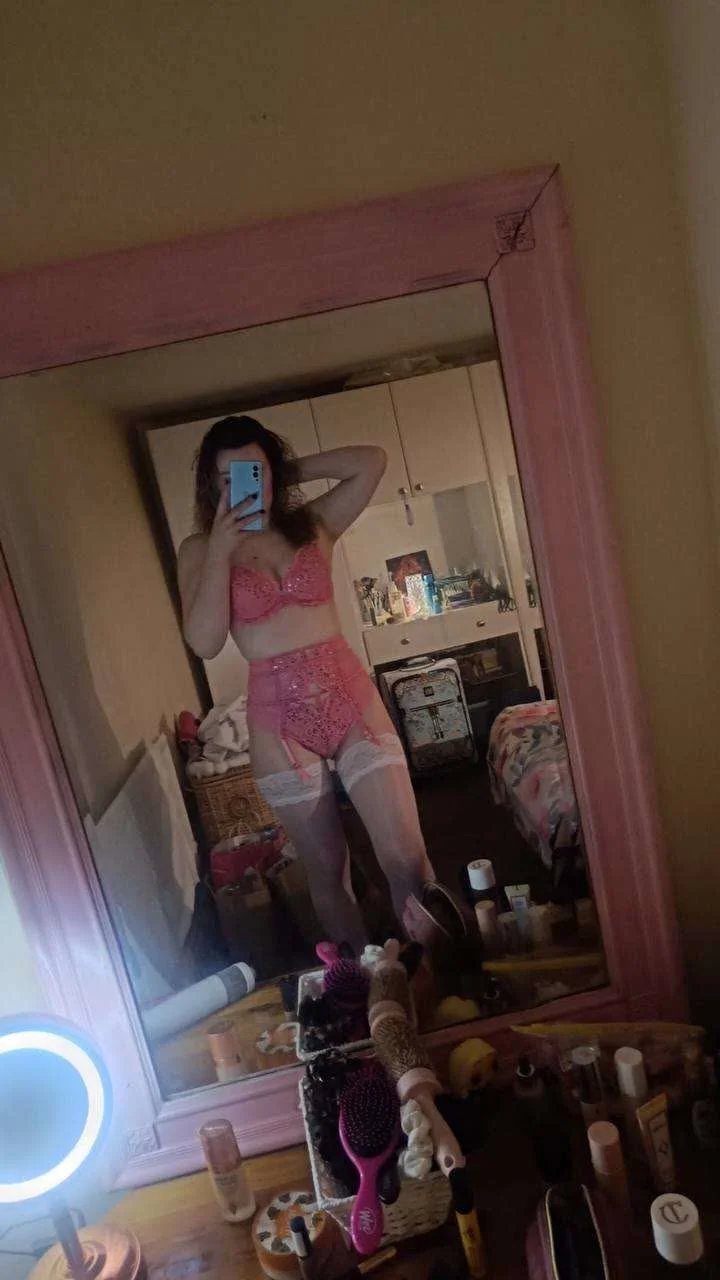 Irish snap slut Gillian image 20